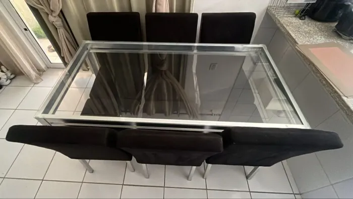 Mesa 6 cadeiras, alumínio/inox com tampo de vidro