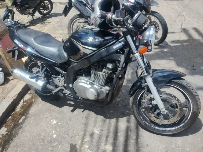 Suzuki GS 500e ano 2009