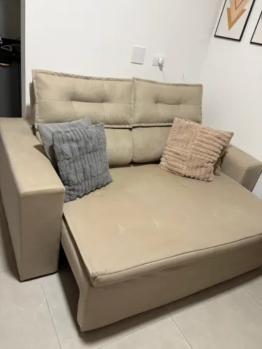 Vendo sofá retrátil 3 meses de uso