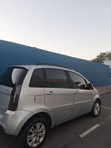 Fiat Idea Attractive 1.4 Fire Flex 8V 5P 2014