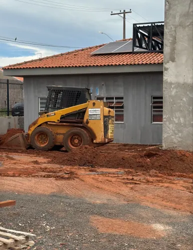 Mini Carregadeira cat 226b ano 2010