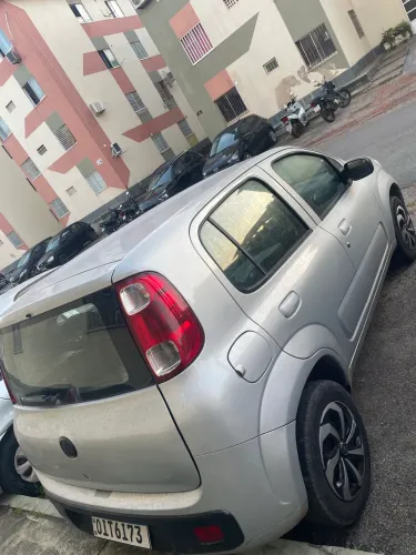 Fiat Uno Vivace/rua 1.0 EVO Fire Flex 8V 5P 2013