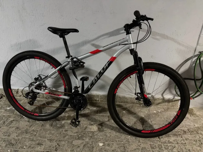 Bicicleta caloi supra aro 29