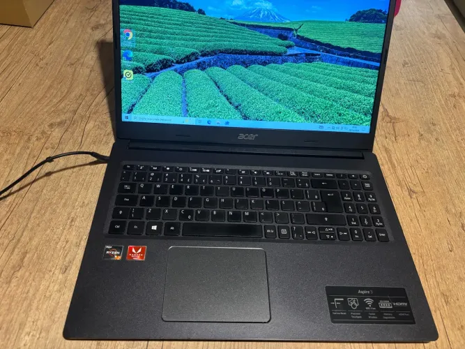 Notebook Acer Aspire 3 - Ryzen 7 - 12GB RAM - SSD 512GB - Placa Dedicada Radeon 625