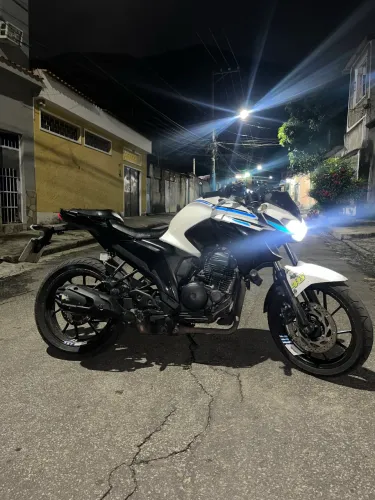 Vendo Fazer 250 2018 
