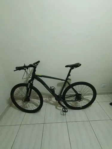 Bicicleta mountain bike rocrider aro 29 quadro 21" 24 velocidades