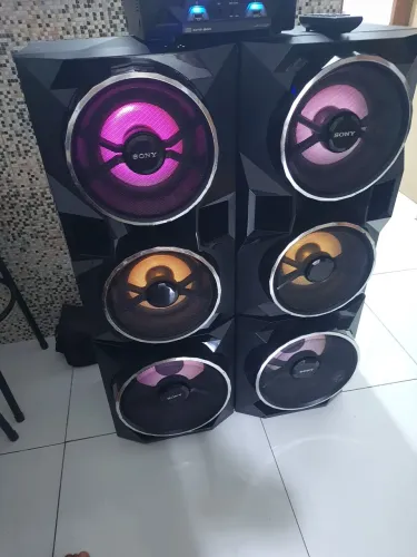 Som potente da Sony modelo MHC-GPX88