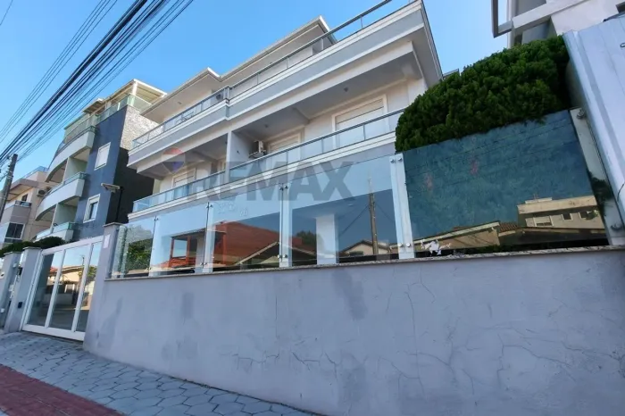 Seu Novo Apartamento nos Ingleses | 2 km da praia e 2 Dormitórios