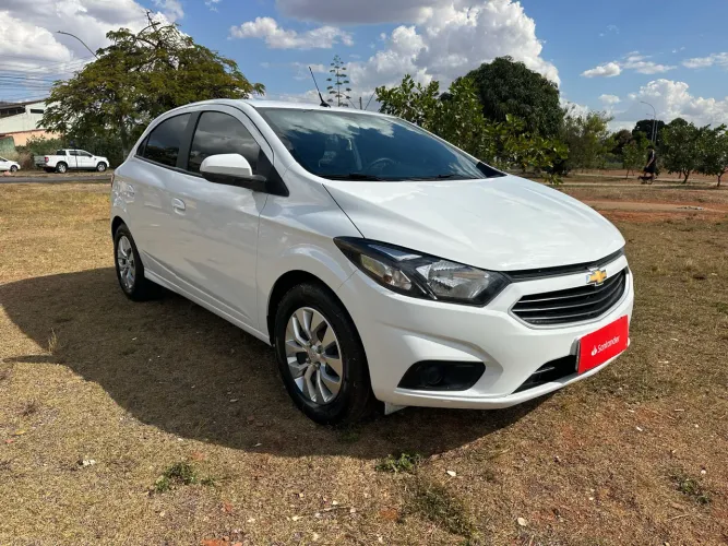 Chevrolet Onix Hatch LT 1.4 8V Flex Mec. 4P 2017