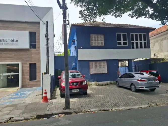 VENDO CASA para fins comerciais com 386m² com 11 salas em Boa Vista - Recife - PE
