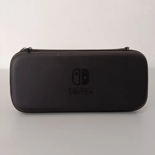 Vendo Case Preta Nintendo Switch V1, V2 e OLED Semi novo