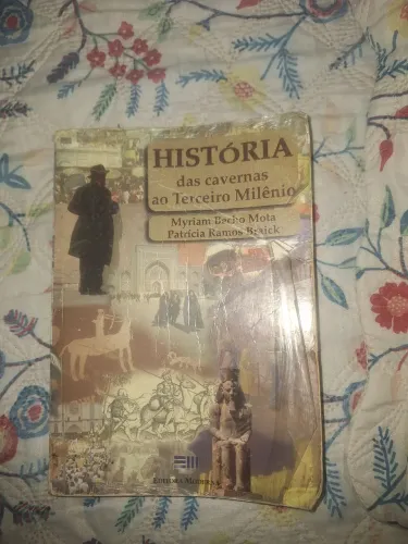 História das Cavernas ao terceiro milênio
