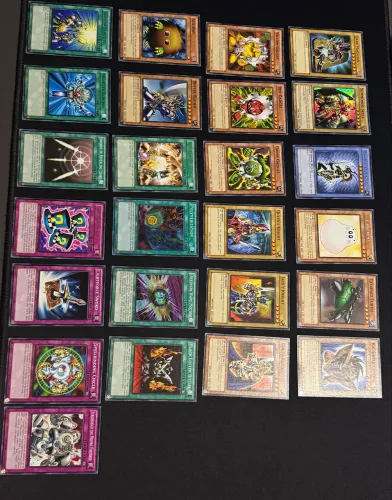 Yugioh 25 cartas DPYG Duelist Pack Dark Magician Skull - Mago Megro Rei Caveira