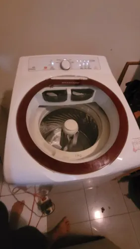 Maquina de Lavar Roupa Brastemp 127V precisa de revisao