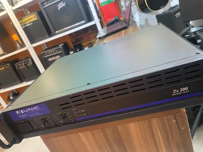 Potência Unic ZX 200