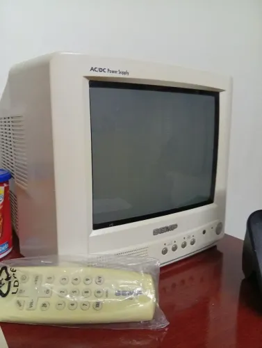Televisão mini Semp