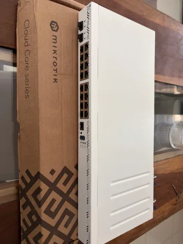 MIKROTIK CCR 2004-16G 2S+