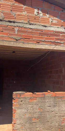 Casa em construção ? 250 m² | 3 quartos sendo 1 suíte