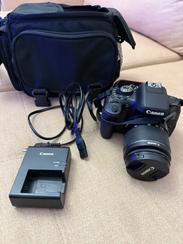 CANON EOS REBEL T6i 