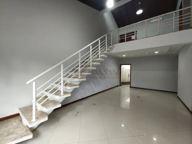 Casa para Locação no Villaggio I, Vila Aviação, Bauru - SP, 330 m² e 3 suítes