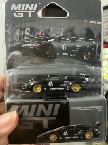 MiniGT Lamborghini