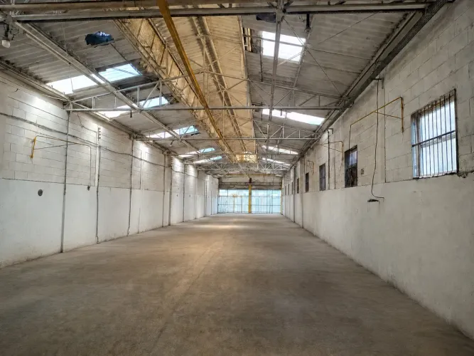 Galpão Industrial para locação e venda - Centro