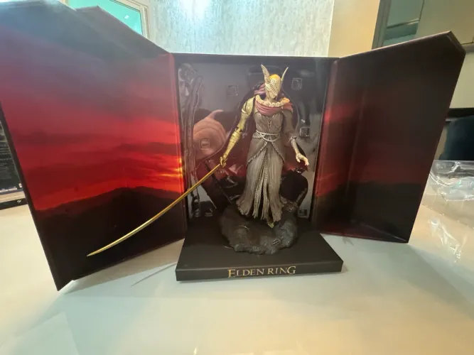 ELDEN RING COLLECTORS EDITION PS4