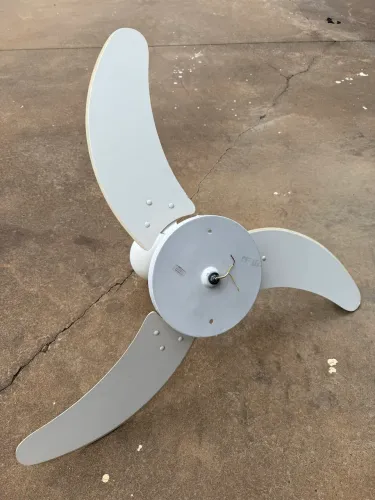 Ventilador de Teto em Madeira Branco