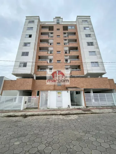 Apartamento para Aluguel Anual em Camboriú  2 Dormitórios, Suíte e Churrasqueira