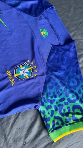Camiseta Feminina Seleção Brasileira - Copa 2022
