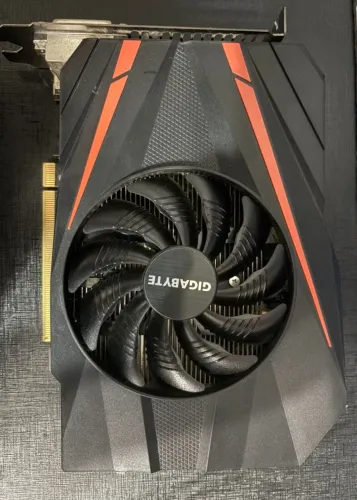 Placa de Vídeo Gigabyte GTX 1060 3GB Mini ITX OC (GV-N1060IXOC-3GD)