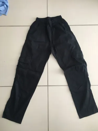 Calça Cargo preta estilo Streetwear - tam P