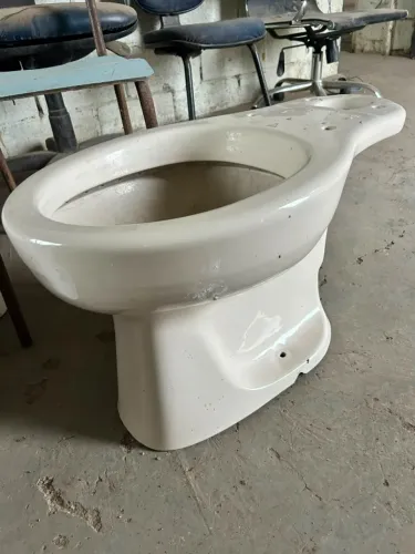 Vaso Sanitário e Caixa