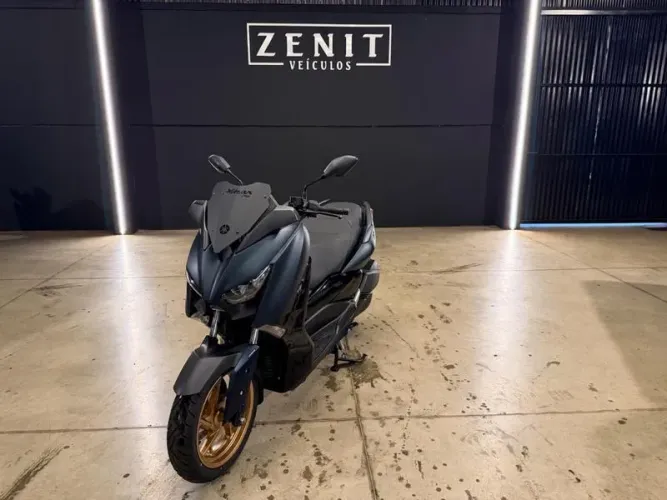 YAMAHA XMAX 250 ABS 2023