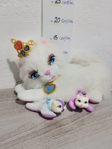 Gata da Barbie mais Bebês gatinhos