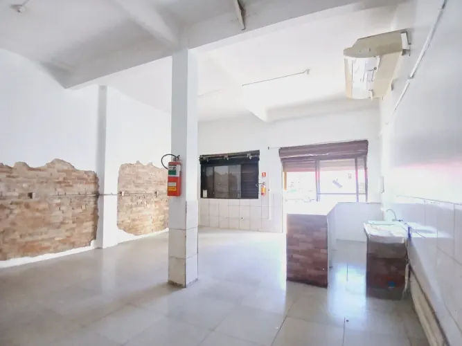 Ponto Comercial/Loja para Alugar no Bairro São Geraldo com 130m² de Área Útil