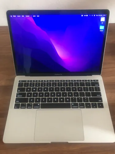 MacBook Pro 2017 I5, 16GB, SSD 250