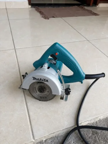 Makita