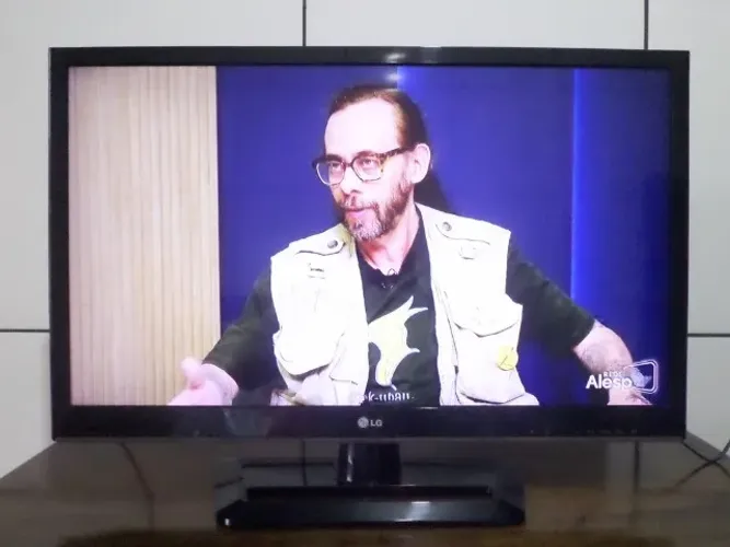 Tv LG Led 32 Polegadas Usada ( Não É Smart )