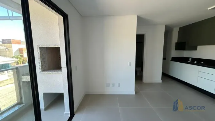 Apartamento novo com churrasqueira de 1 dormitórios no Portal do Ribeirão - Florianópolis