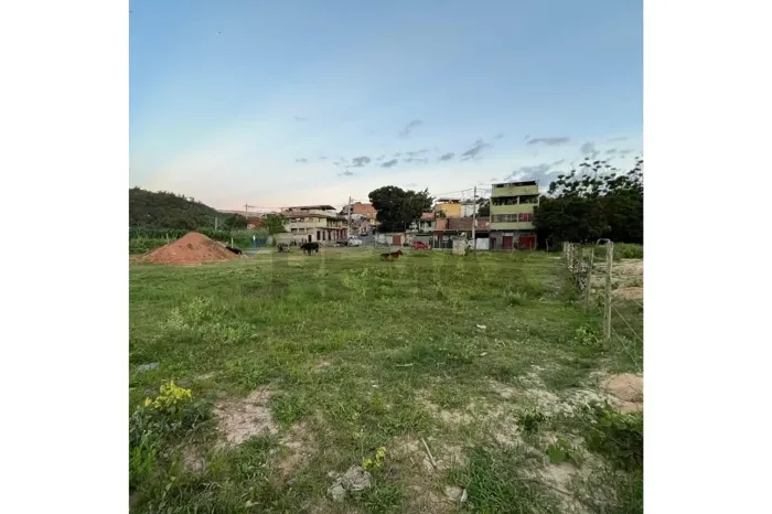 Área Comercial de 2.000m² para Locação | Construa Seu Galpão ou Comércio | Jardim Vitória