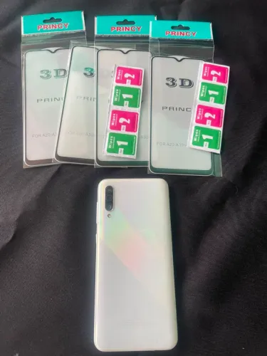 Vendo a30s, todo ok sem marcas de arranhões