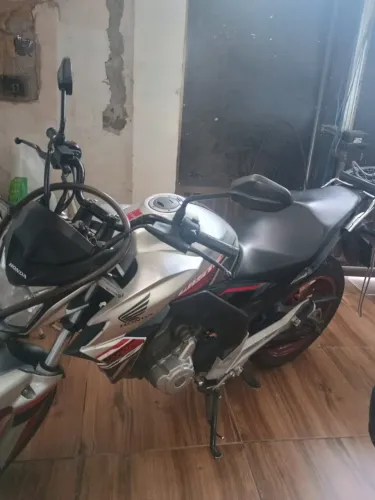 Moto Honda 2021 passagem leilão 23 km 17.500