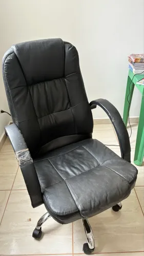 Cadeira de Escritório Executiva - R$ 250