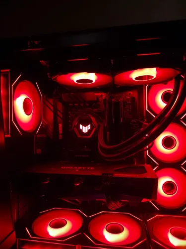 Lindo Pc Gamer Ryzen 5600, RX7600, 16GB RAM, SSD 500GB
