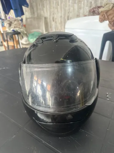 Vendo capacete articulado 