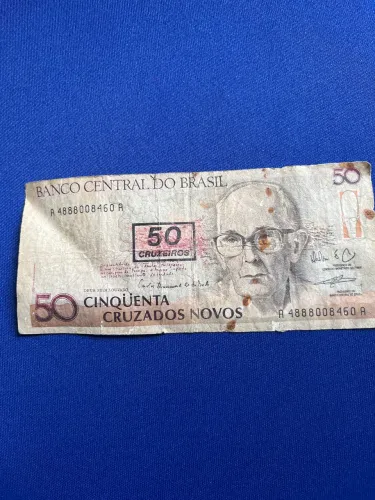 Nota 50 cruzados novos com carimbo de 50 cruzeiros