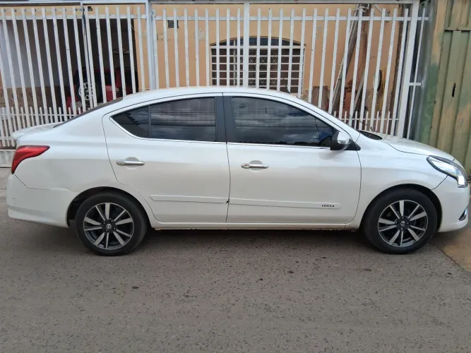 Nissan Versa SL 1.6 16V Flexstart 4P Aut. 2019
