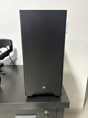 Gabinete Corsair Carbide 275R