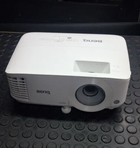 Projetor Benq Wxga MW550 (Com Defeito,Nãoliga)